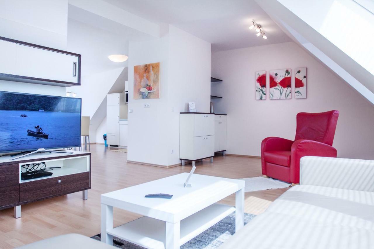 Riess Apartments Rotenhofgasse | Contactless Check-In ウィーン エクステリア 写真